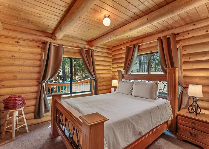 Kachina Tree House *