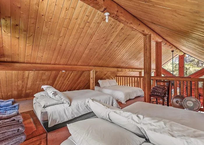 Kachina Tree House Holiday home