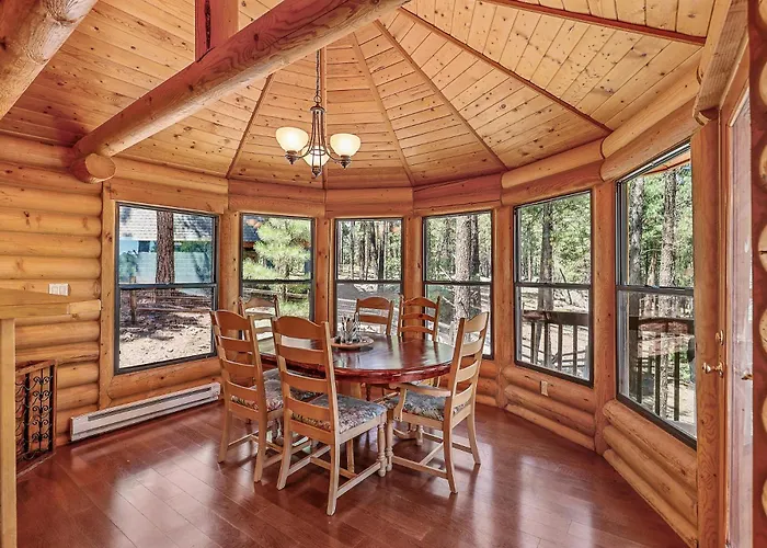 Kachina Tree House *
