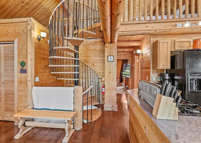 Kachina Tree House * Mountainaire